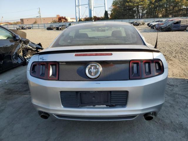 Photo 5 VIN: 1ZVBP8AMXE5257890 - FORD MUSTANG 