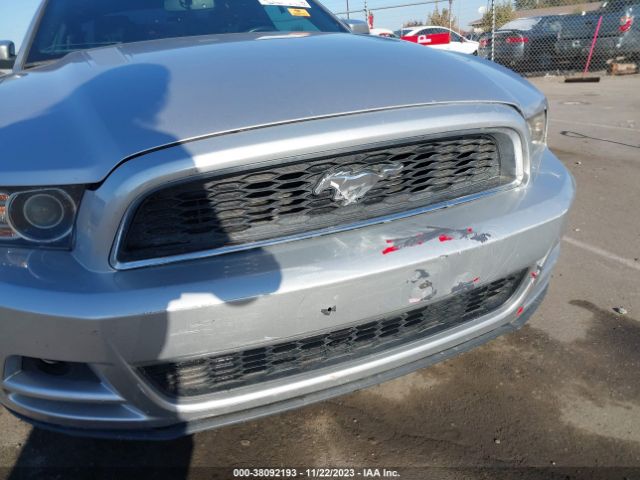 Photo 5 VIN: 1ZVBP8AMXE5278738 - FORD MUSTANG 