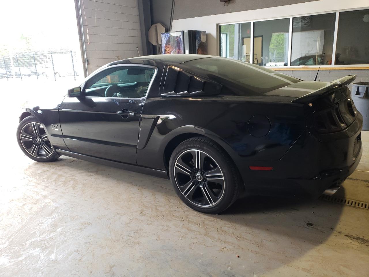 Photo 1 VIN: 1ZVBP8AMXE5303556 - FORD MUSTANG 