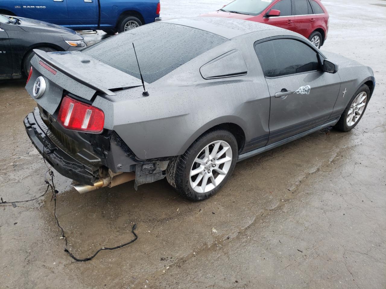 Photo 2 VIN: 1ZVBP8AN1A5120209 - FORD MUSTANG 