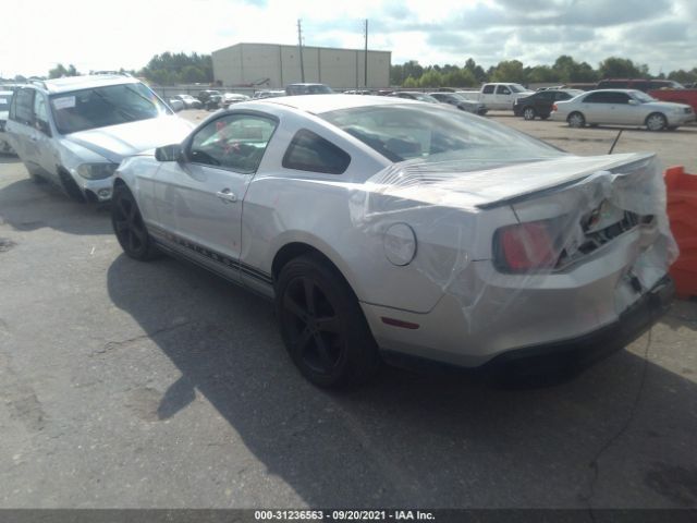 Photo 2 VIN: 1ZVBP8AN6A5137877 - FORD MUSTANG 