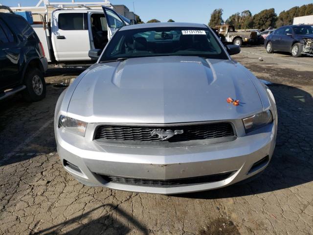 Photo 4 VIN: 1ZVBP8AN8A5169780 - FORD MUSTANG 