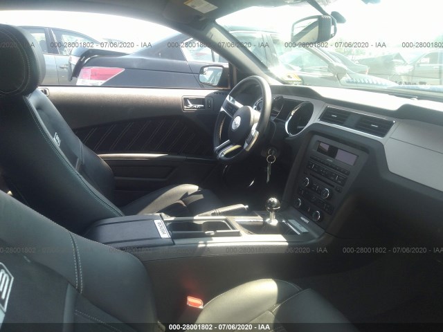 Photo 4 VIN: 1ZVBP8CF2D5201018 - FORD MUSTANG 