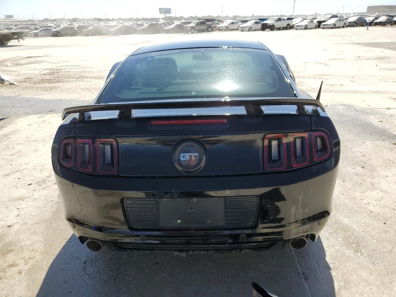 Photo 5 VIN: 1ZVBP8CF3D5262135 - FORD MUSTANG 