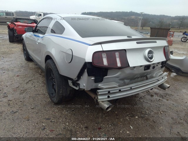 Photo 2 VIN: 1ZVBP8CF4B5116582 - FORD MUSTANG 