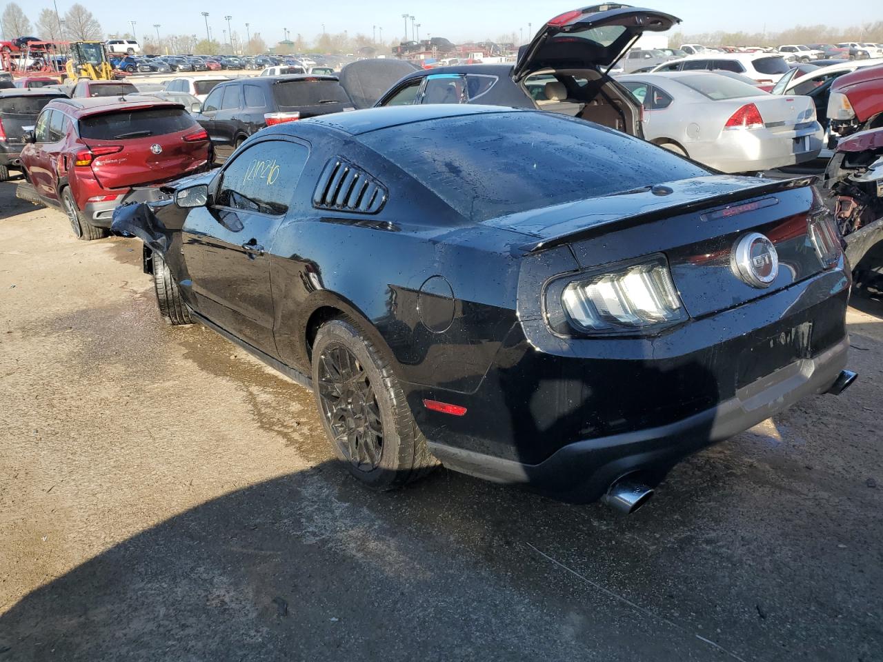 Photo 1 VIN: 1ZVBP8CF4C5228249 - FORD MUSTANG 