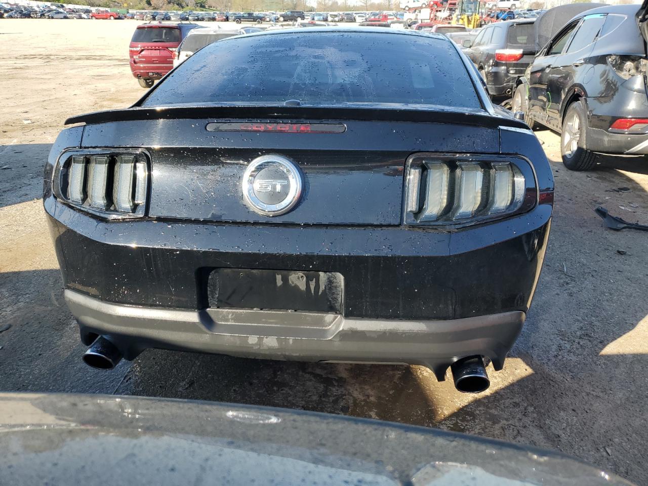 Photo 5 VIN: 1ZVBP8CF4C5228249 - FORD MUSTANG 