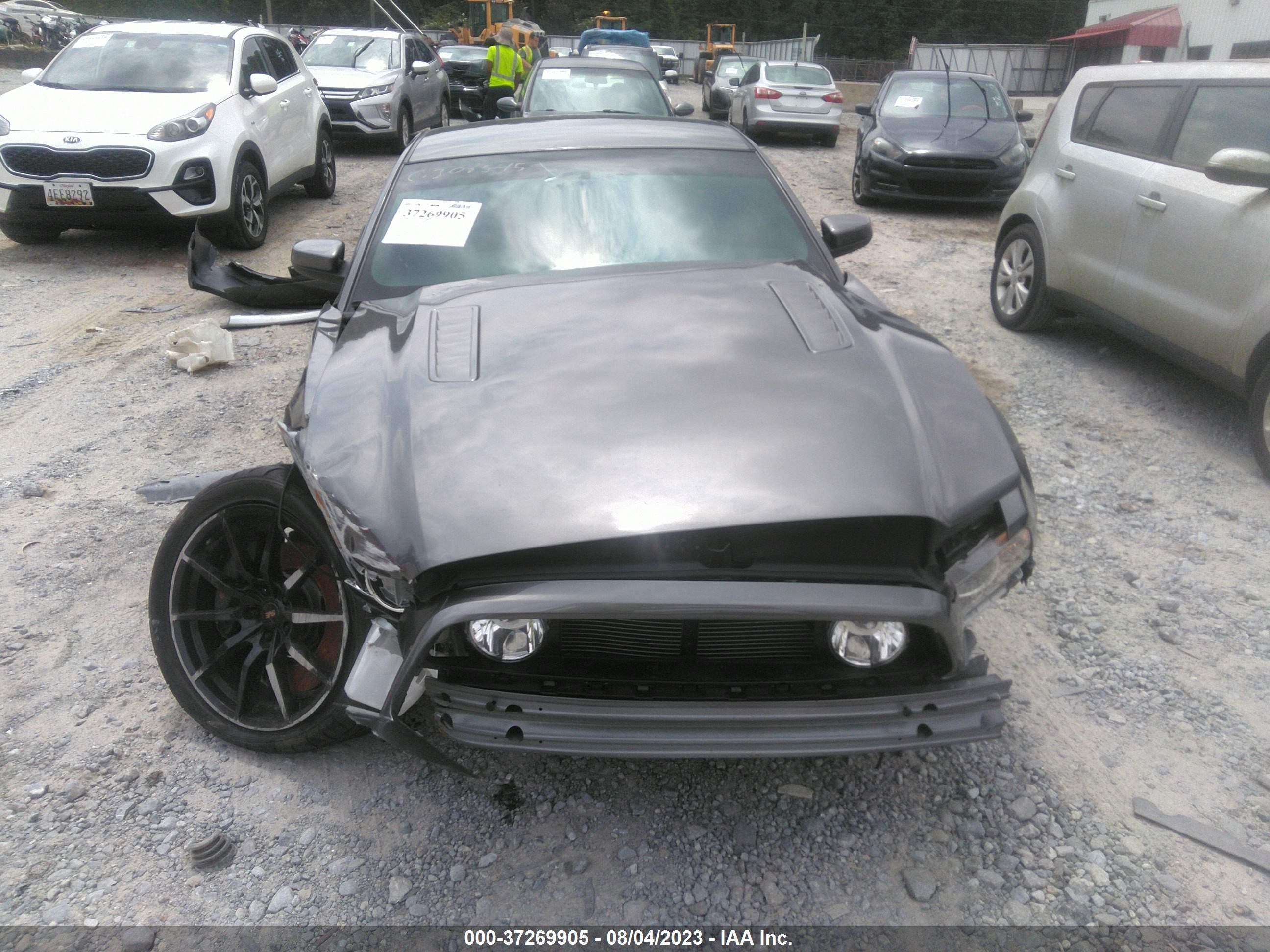 Photo 11 VIN: 1ZVBP8CF4E5308721 - FORD MUSTANG 