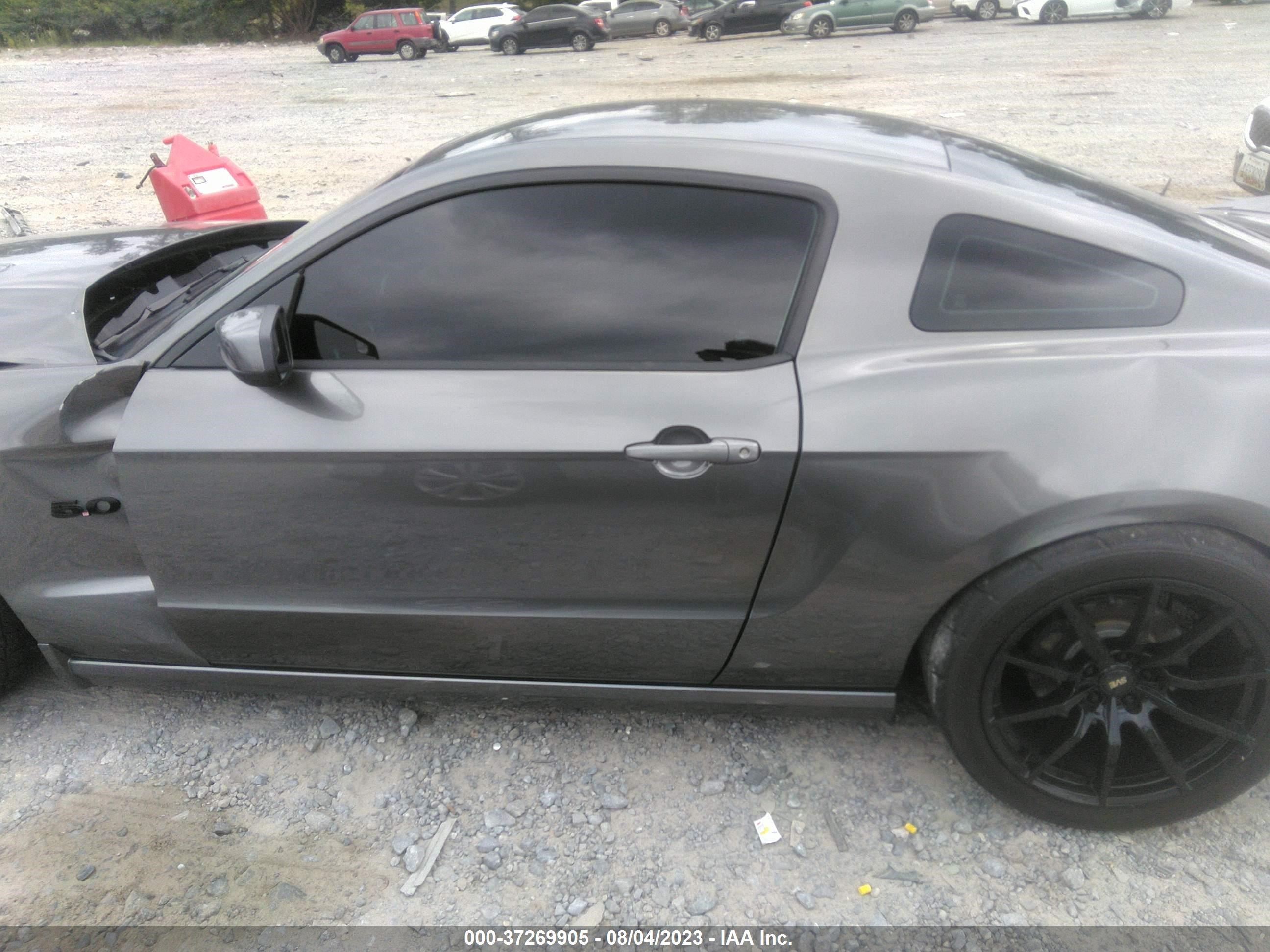 Photo 13 VIN: 1ZVBP8CF4E5308721 - FORD MUSTANG 