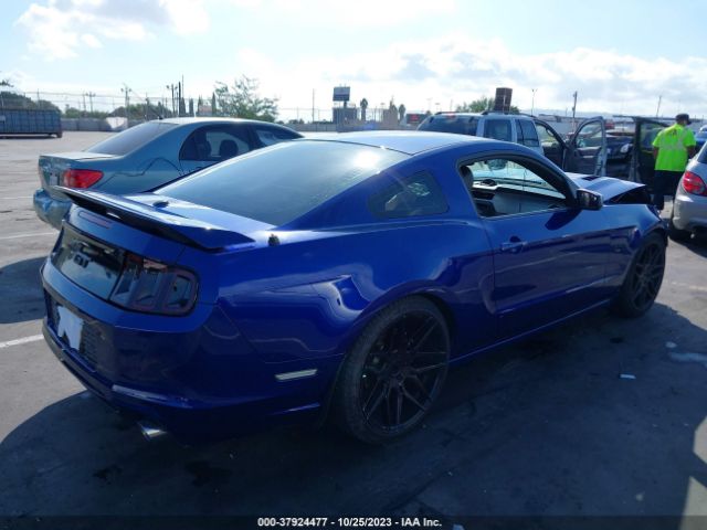 Photo 3 VIN: 1ZVBP8CF5D5269569 - FORD MUSTANG 