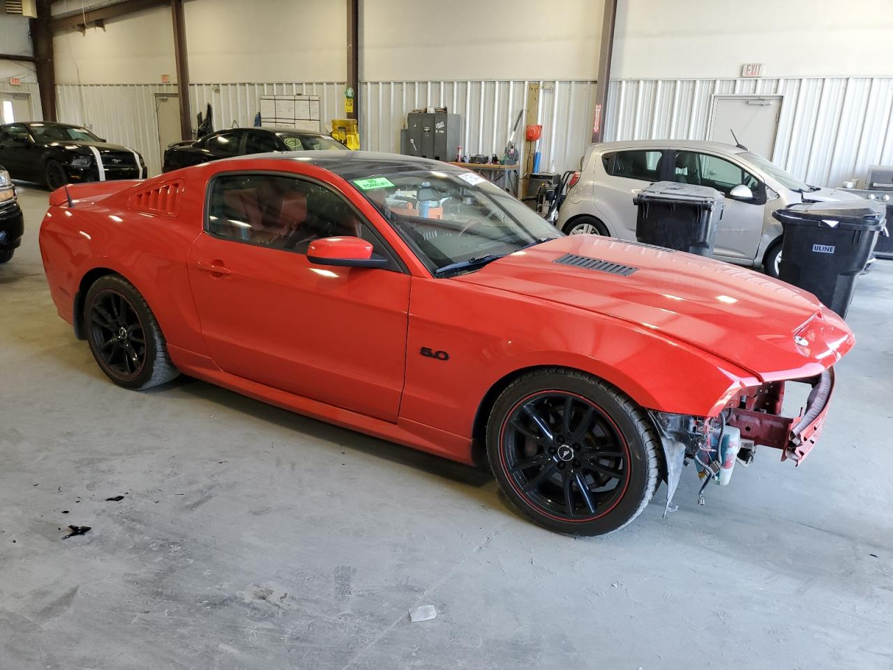 Photo 3 VIN: 1ZVBP8CF6B5113859 - FORD MUSTANG 