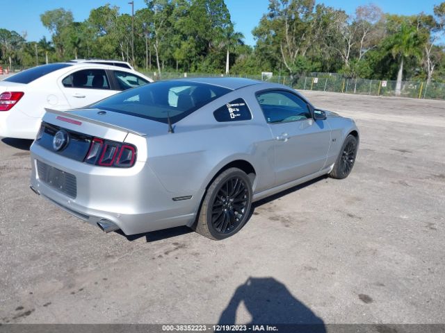 Photo 3 VIN: 1ZVBP8CF7D5271713 - FORD MUSTANG 