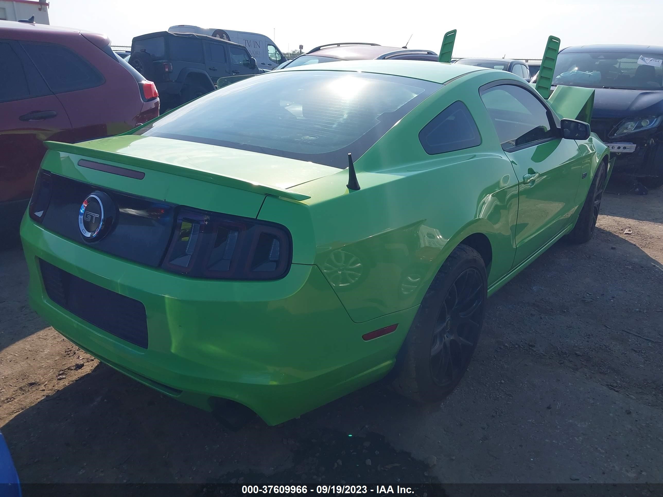 Photo 3 VIN: 1ZVBP8CF8D5212668 - FORD MUSTANG 