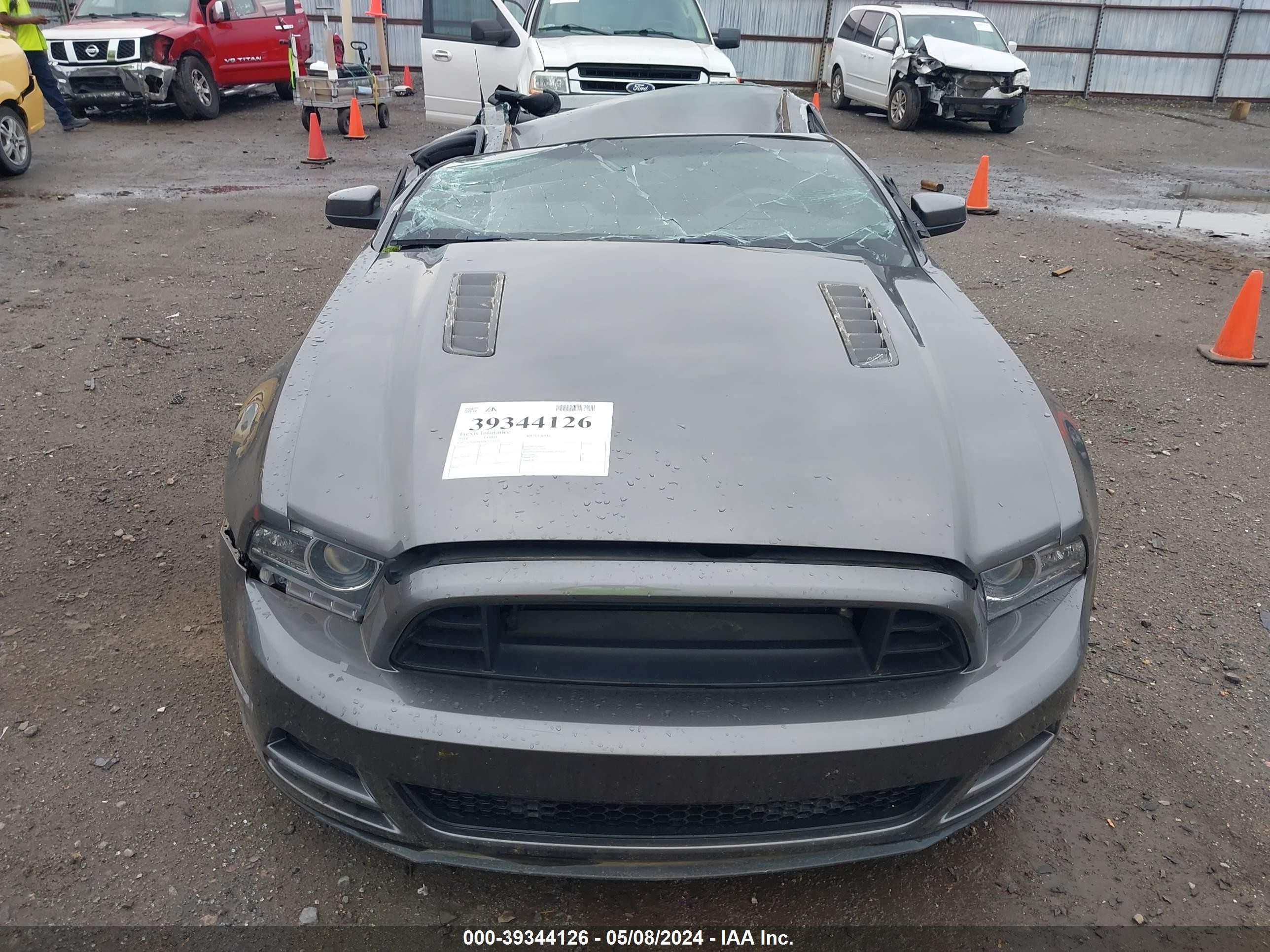 Photo 11 VIN: 1ZVBP8CF8E5221579 - FORD MUSTANG 