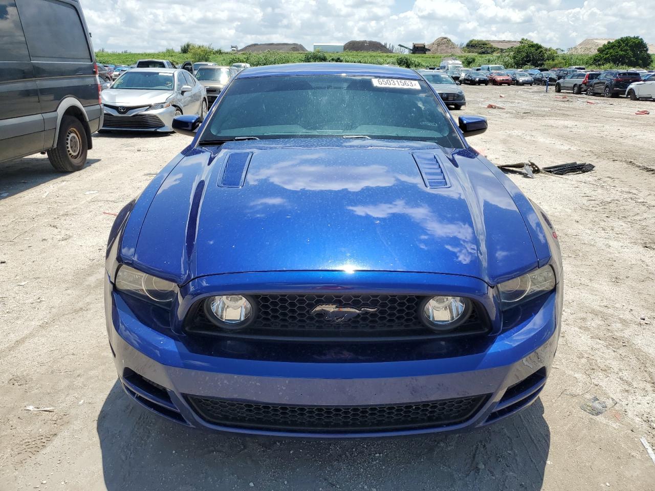 Photo 4 VIN: 1ZVBP8CF8E5324713 - FORD MUSTANG 