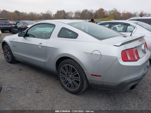 Photo 2 VIN: 1ZVBP8CF9C5246780 - FORD MUSTANG 