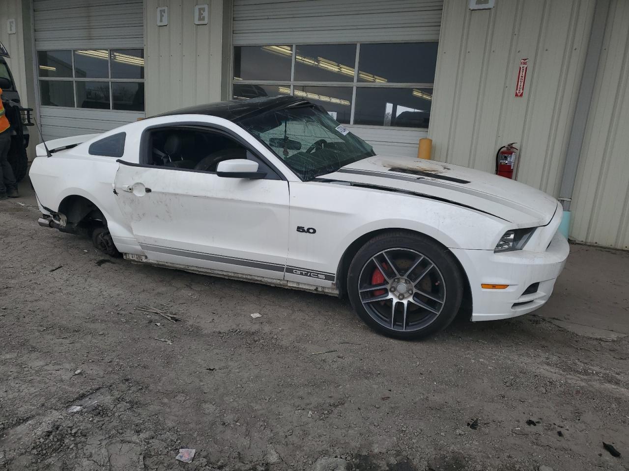 Photo 3 VIN: 1ZVBP8CFXD5213501 - FORD MUSTANG 