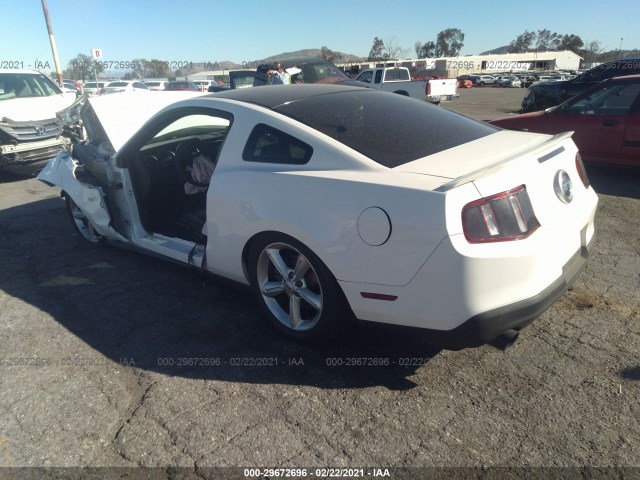 Photo 2 VIN: 1ZVBP8CH1A5138118 - FORD MUSTANG 