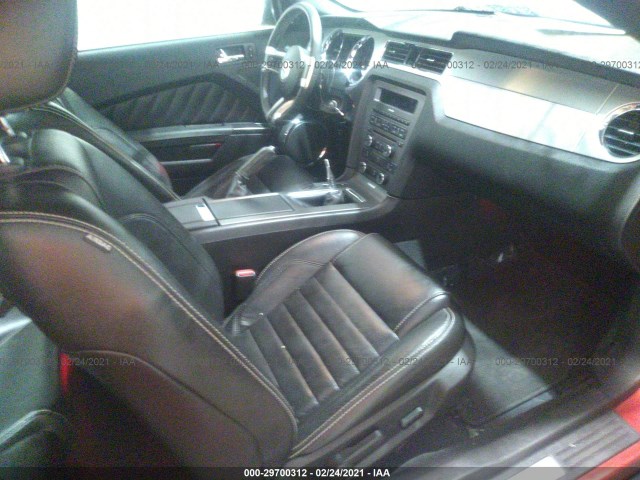 Photo 4 VIN: 1ZVBP8CH2A5117259 - FORD MUSTANG 