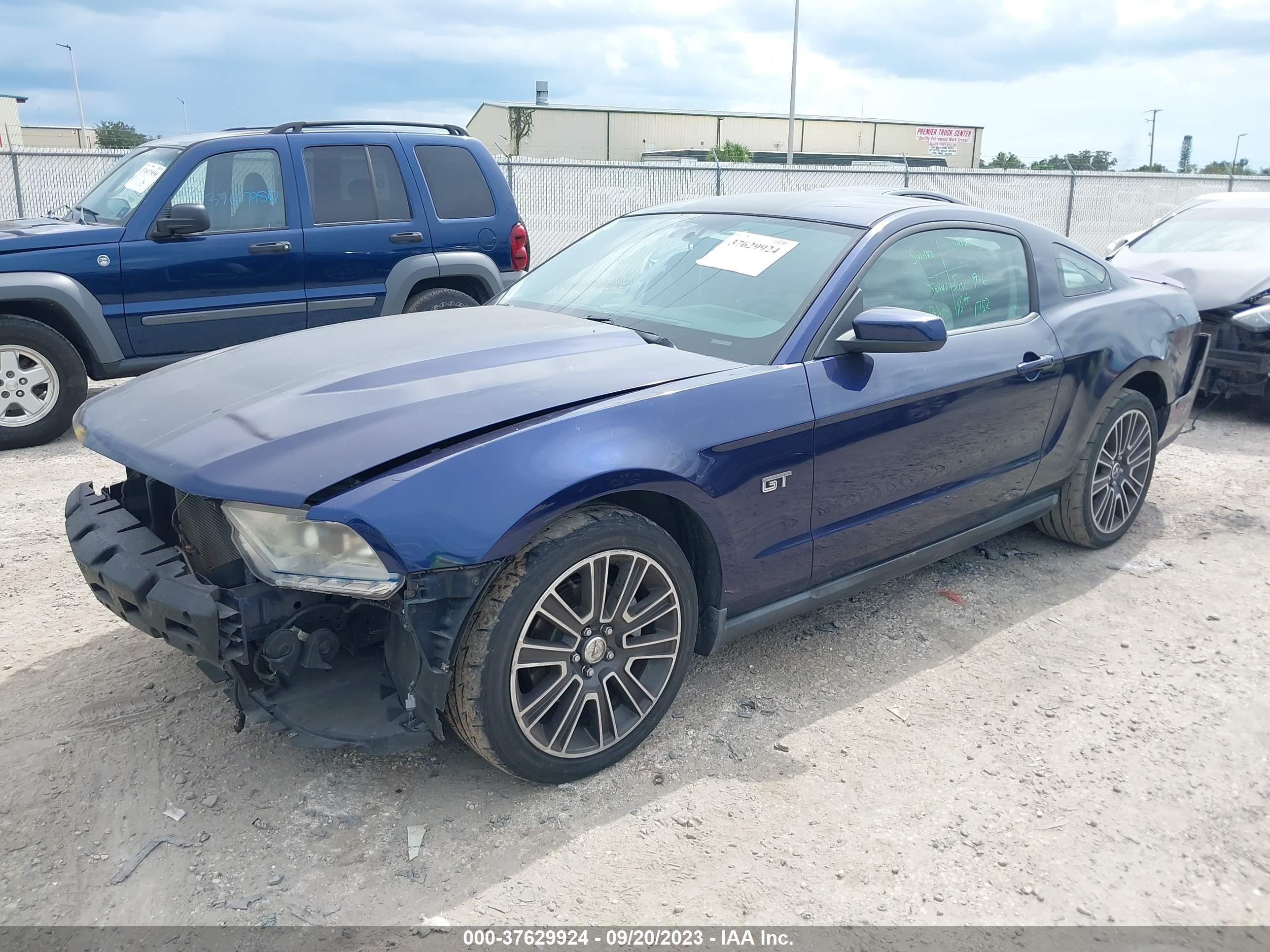 Photo 1 VIN: 1ZVBP8CH3A5177289 - FORD MUSTANG 