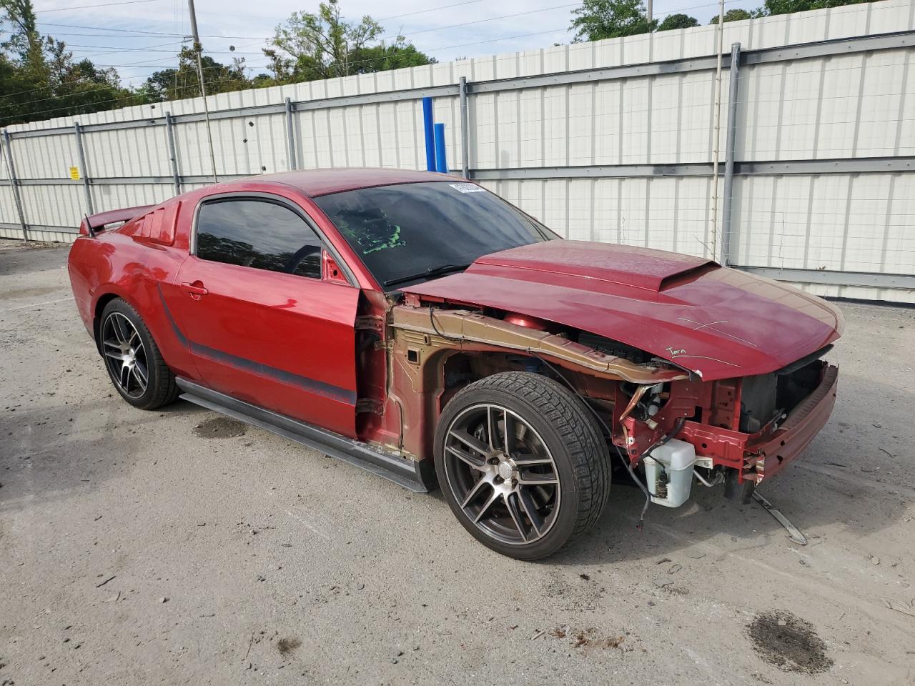 Photo 3 VIN: 1ZVBP8CH8A5147401 - FORD MUSTANG 