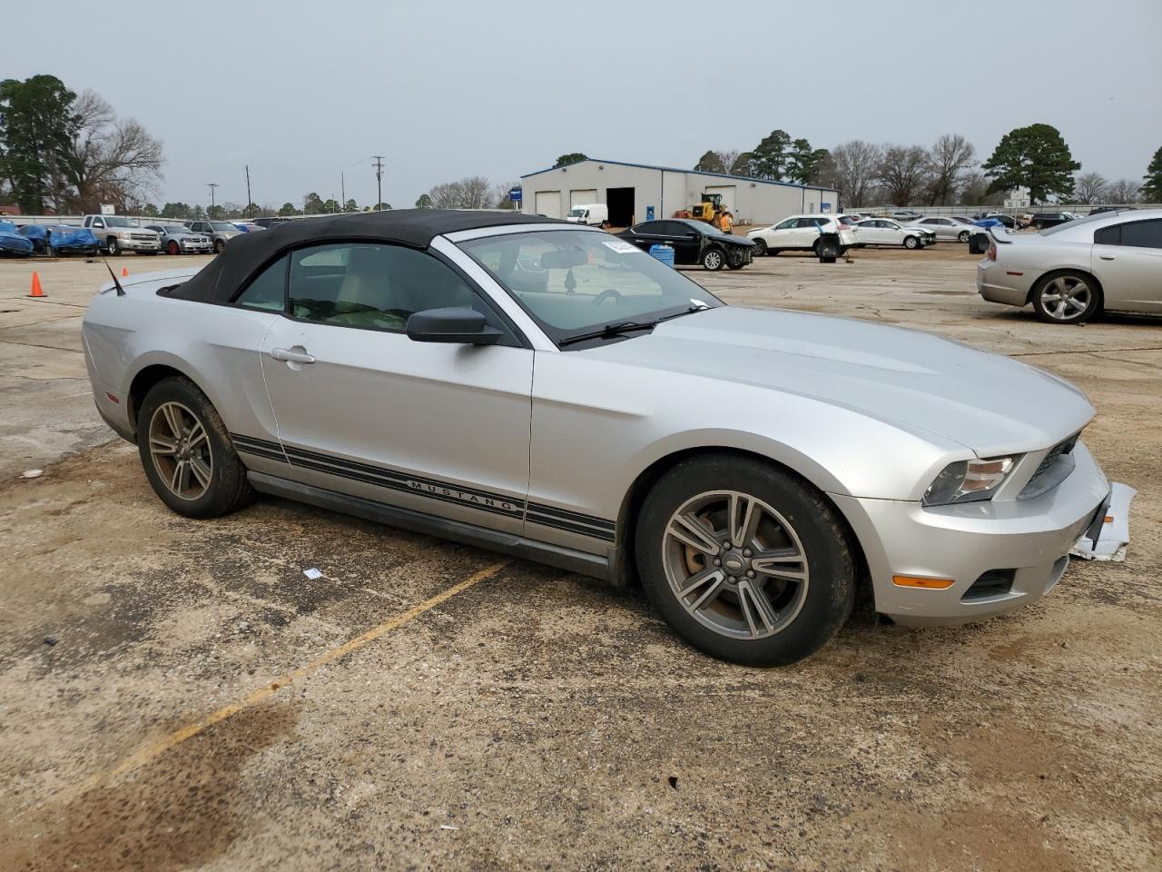 Photo 3 VIN: 1ZVBP8EM1B5112386 - FORD MUSTANG 