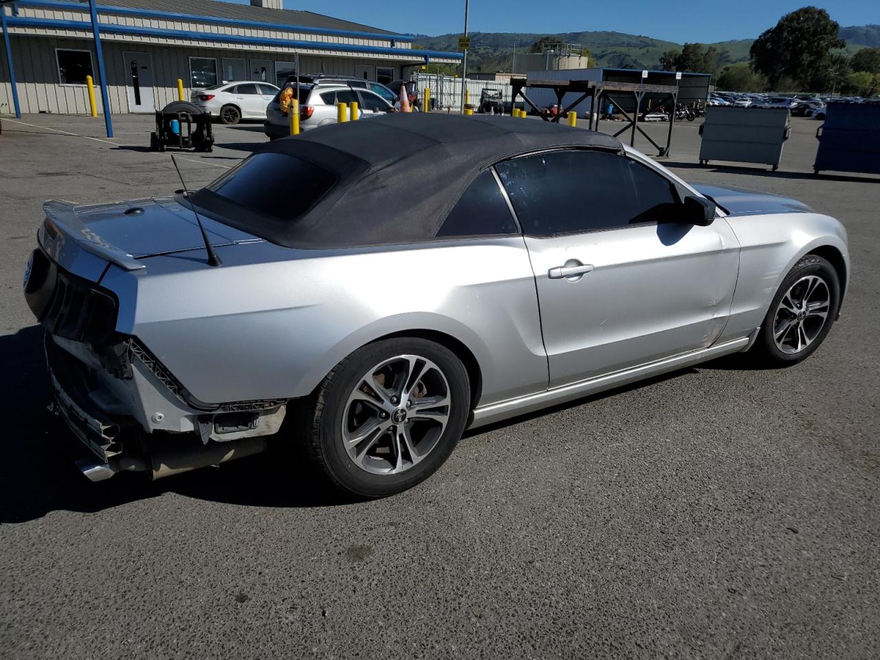 Photo 2 VIN: 1ZVBP8EM1E5243841 - FORD MUSTANG 