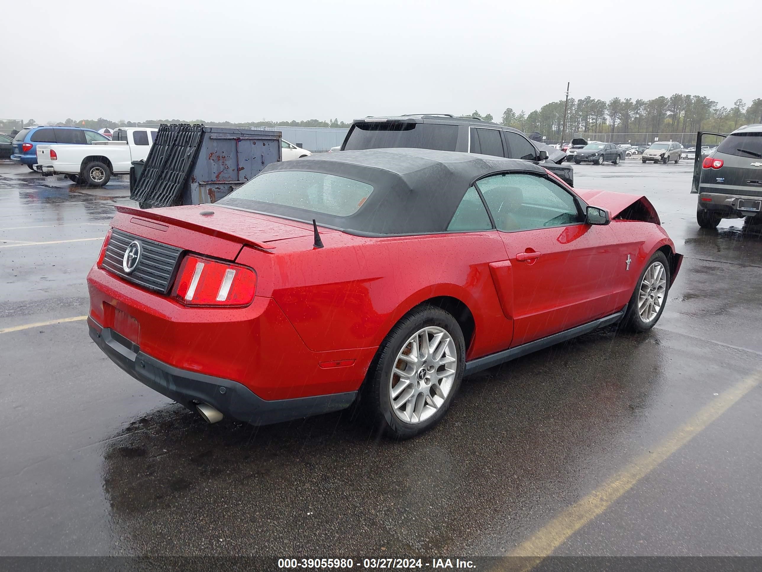 Photo 3 VIN: 1ZVBP8EM3C5253820 - FORD MUSTANG 