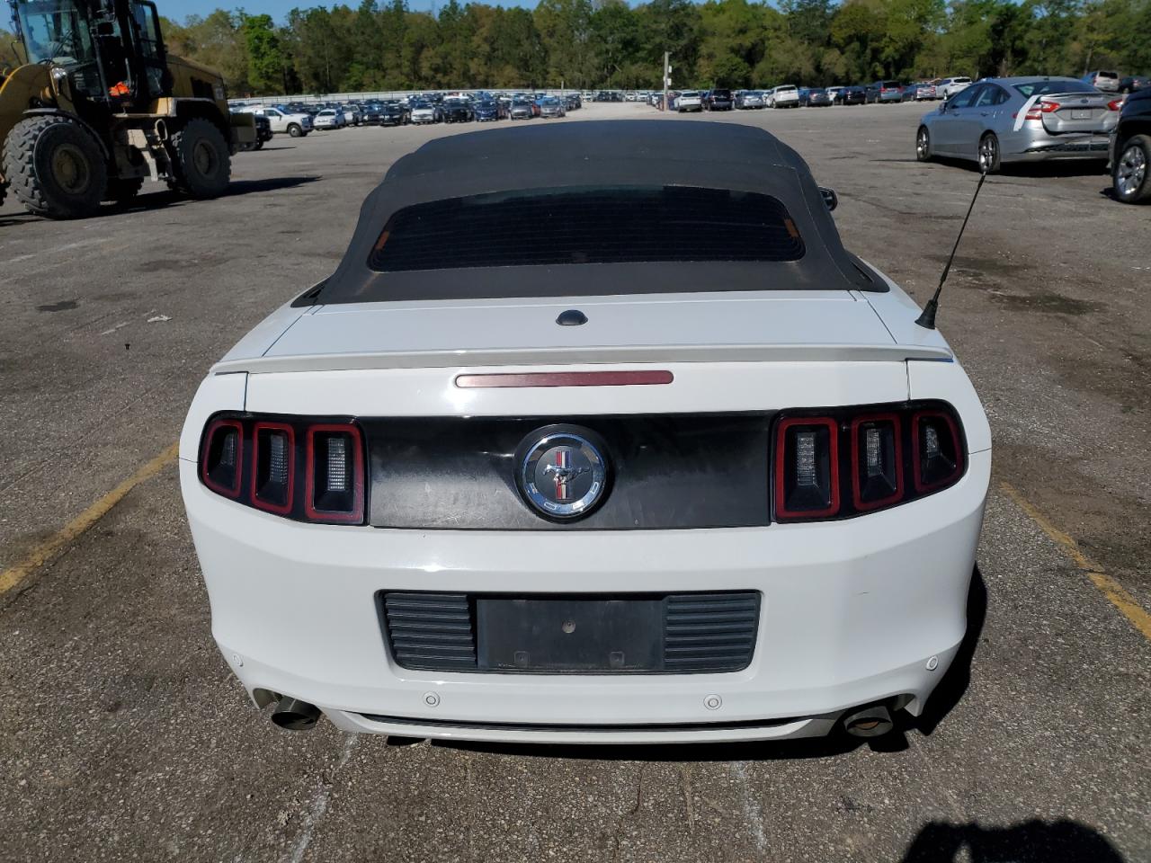 Photo 5 VIN: 1ZVBP8EM3E5246594 - FORD MUSTANG 