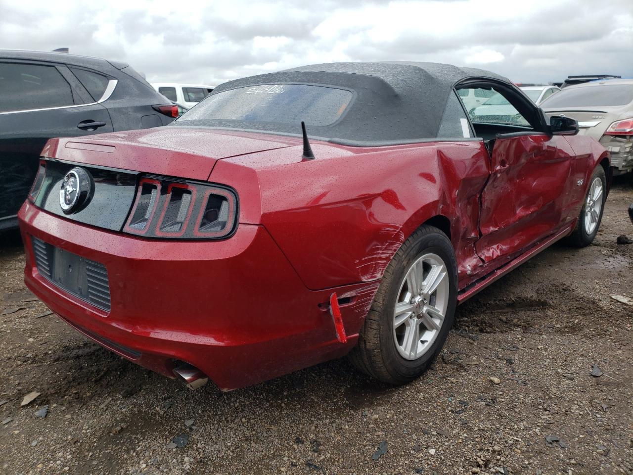 Photo 2 VIN: 1ZVBP8EM4E5258639 - FORD MUSTANG 