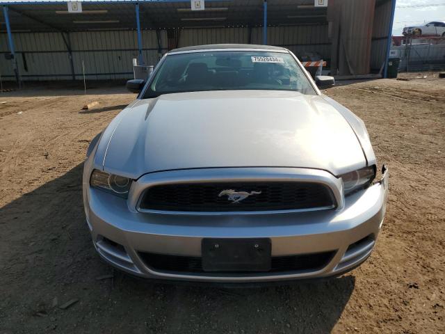 Photo 4 VIN: 1ZVBP8EM5D5205429 - FORD MUSTANG 