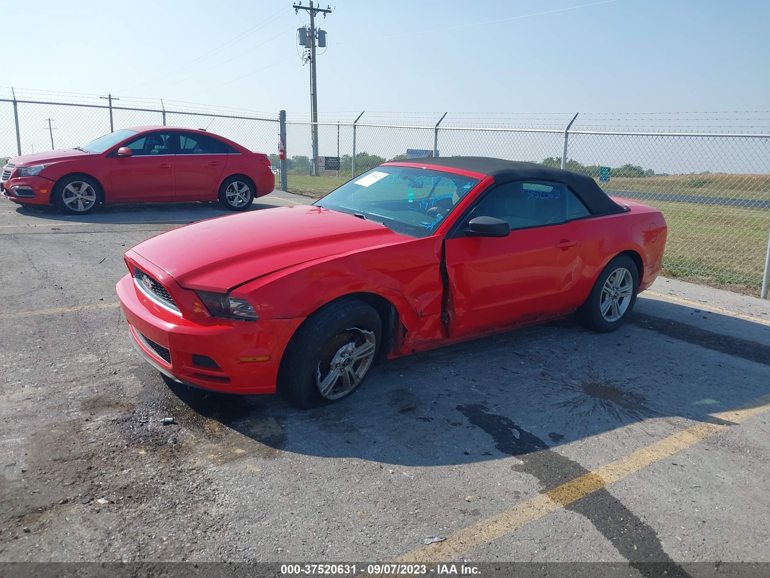 Photo 1 VIN: 1ZVBP8EM5E5278947 - FORD MUSTANG 