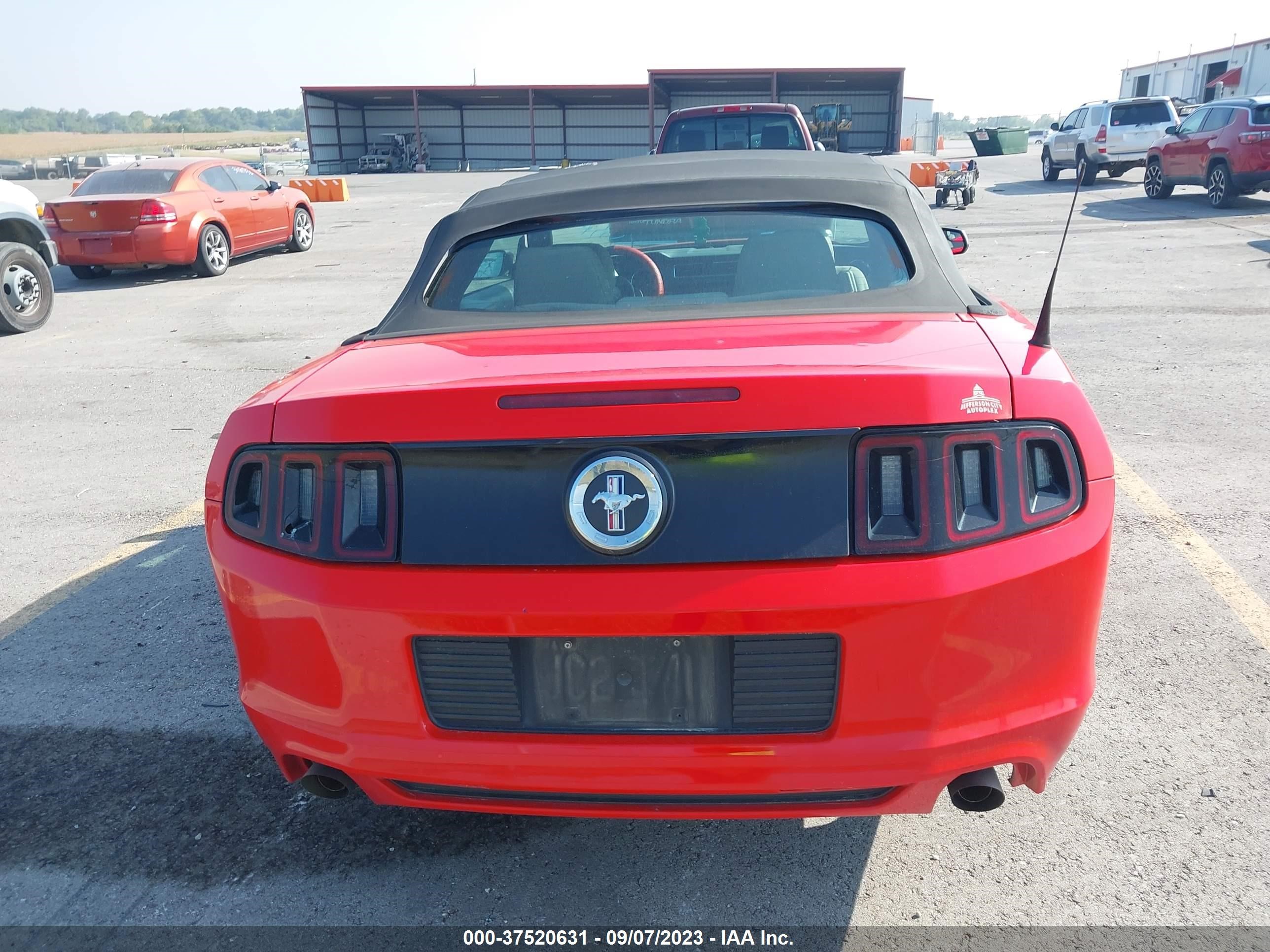 Photo 16 VIN: 1ZVBP8EM5E5278947 - FORD MUSTANG 