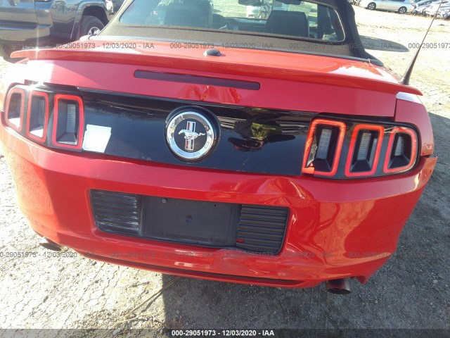 Photo 5 VIN: 1ZVBP8EM5E5311848 - FORD MUSTANG 