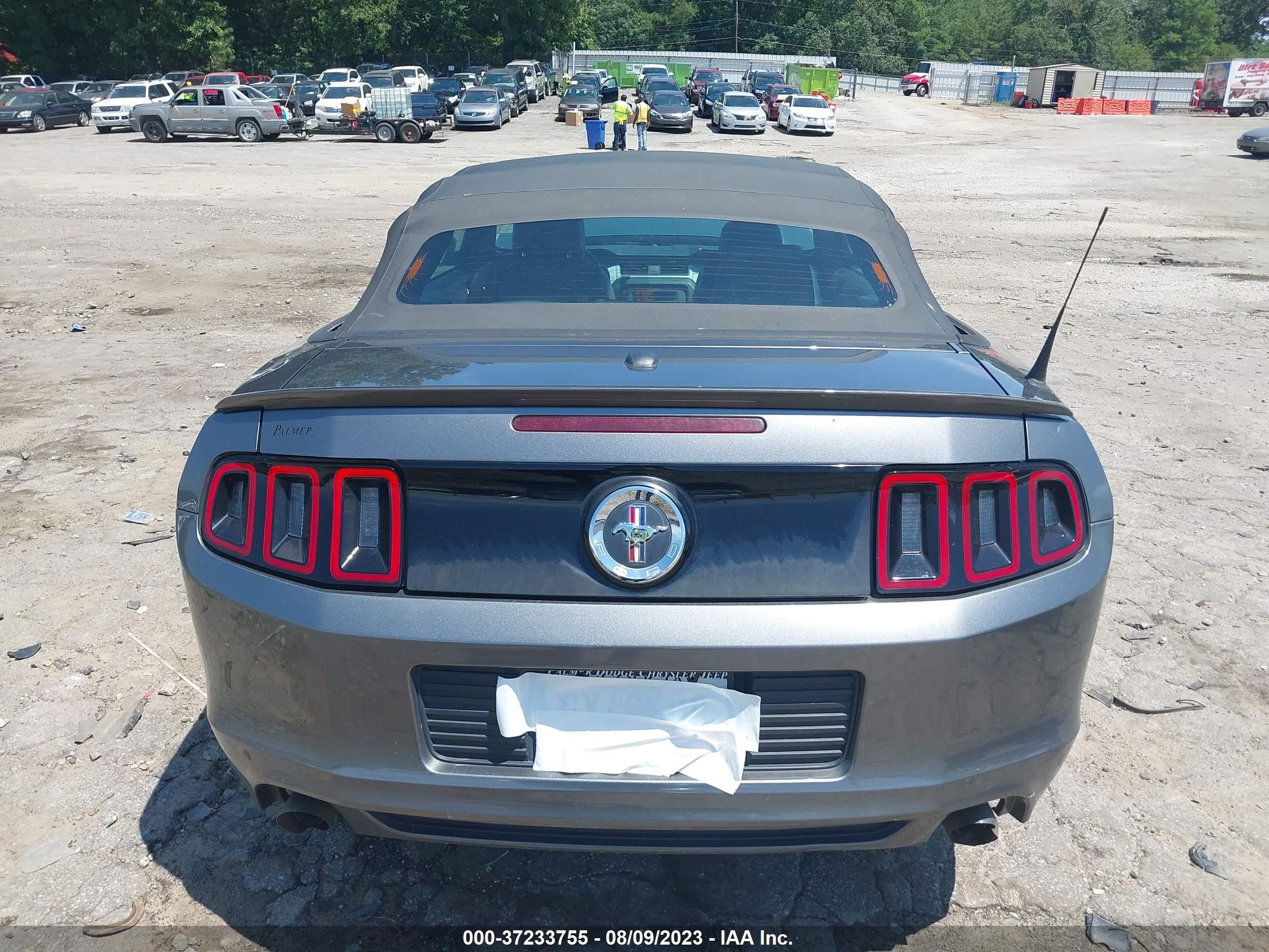 Photo 15 VIN: 1ZVBP8EM7D5273327 - FORD MUSTANG 