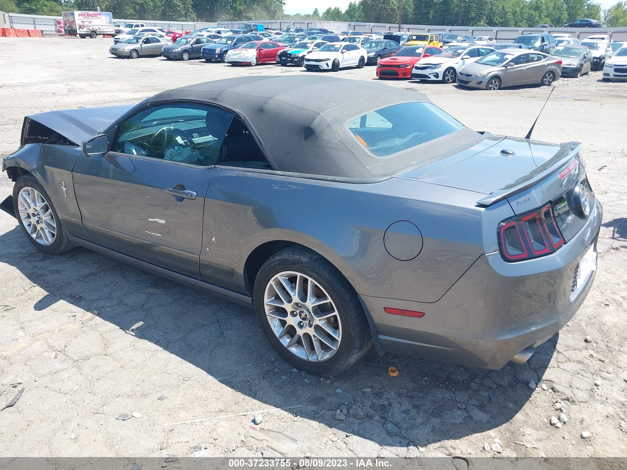 Photo 2 VIN: 1ZVBP8EM7D5273327 - FORD MUSTANG 