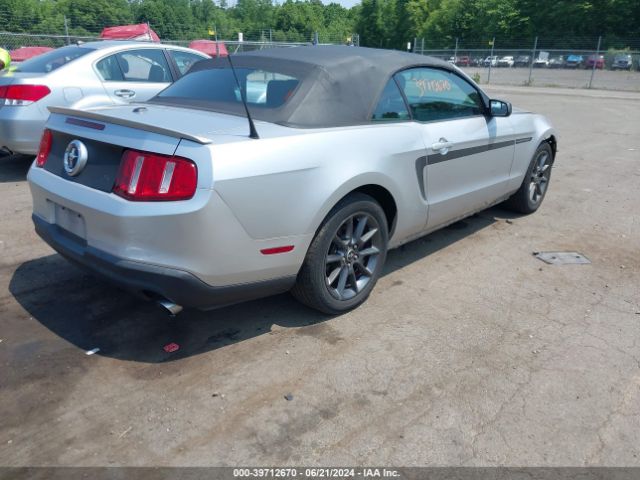 Photo 3 VIN: 1ZVBP8EM9B5134832 - FORD MUSTANG 