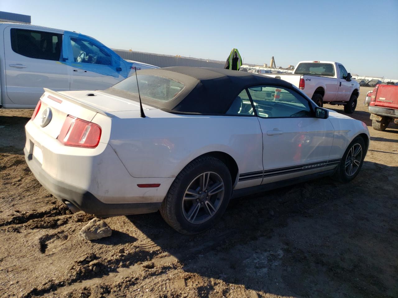 Photo 2 VIN: 1ZVBP8EMXC5203691 - FORD MUSTANG 