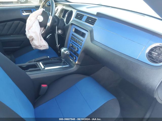 Photo 4 VIN: 1ZVBP8EMXC5286118 - FORD MUSTANG 