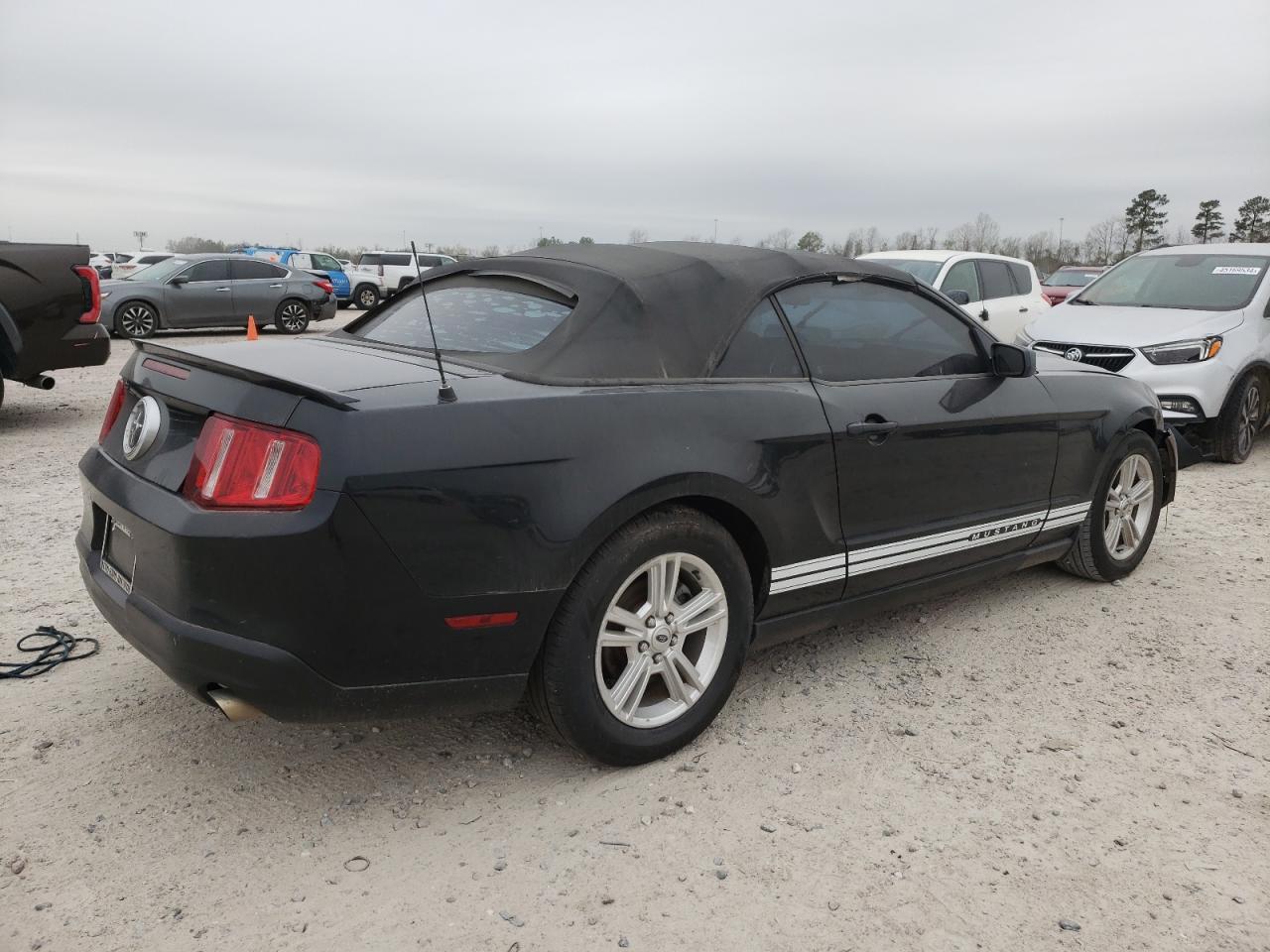 Photo 2 VIN: 1ZVBP8EN7A5127594 - FORD MUSTANG 