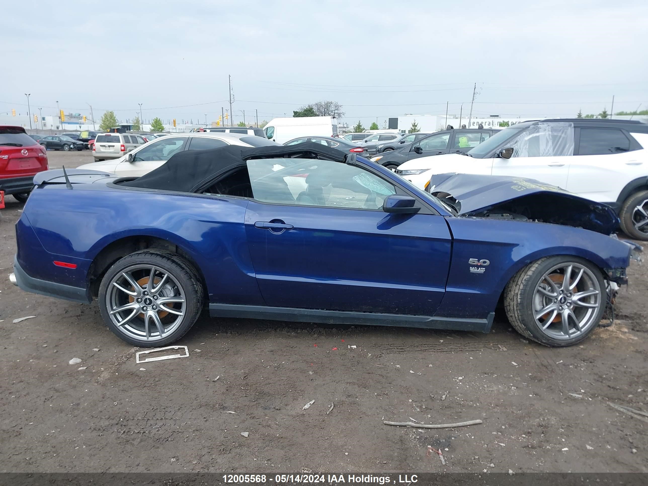 Photo 13 VIN: 1ZVBP8FF2C5218895 - FORD MUSTANG 