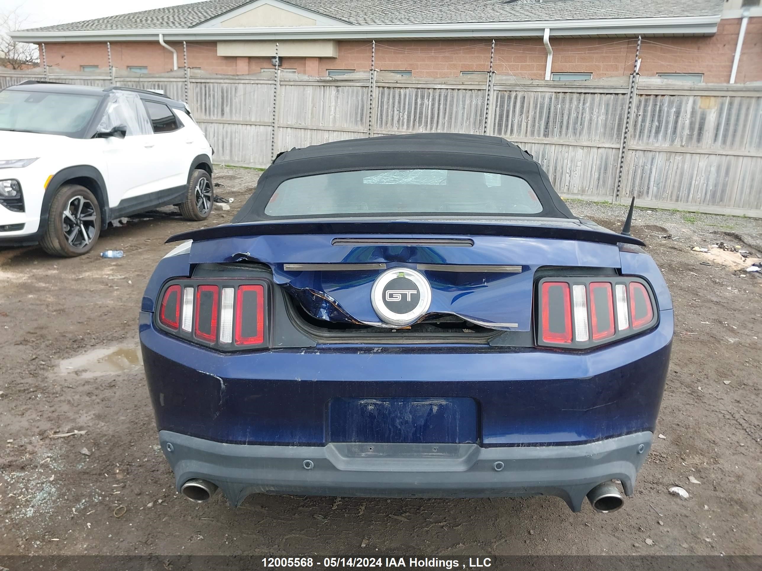 Photo 16 VIN: 1ZVBP8FF2C5218895 - FORD MUSTANG 