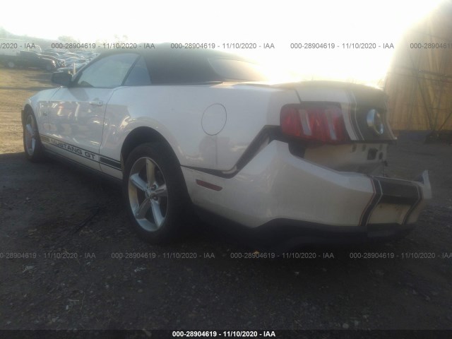 Photo 2 VIN: 1ZVBP8FF3C5225841 - FORD MUSTANG 