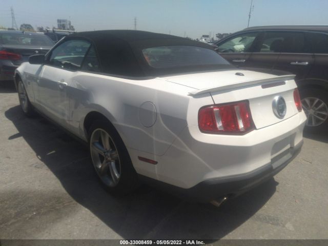 Photo 2 VIN: 1ZVBP8FH5A5138070 - FORD MUSTANG 