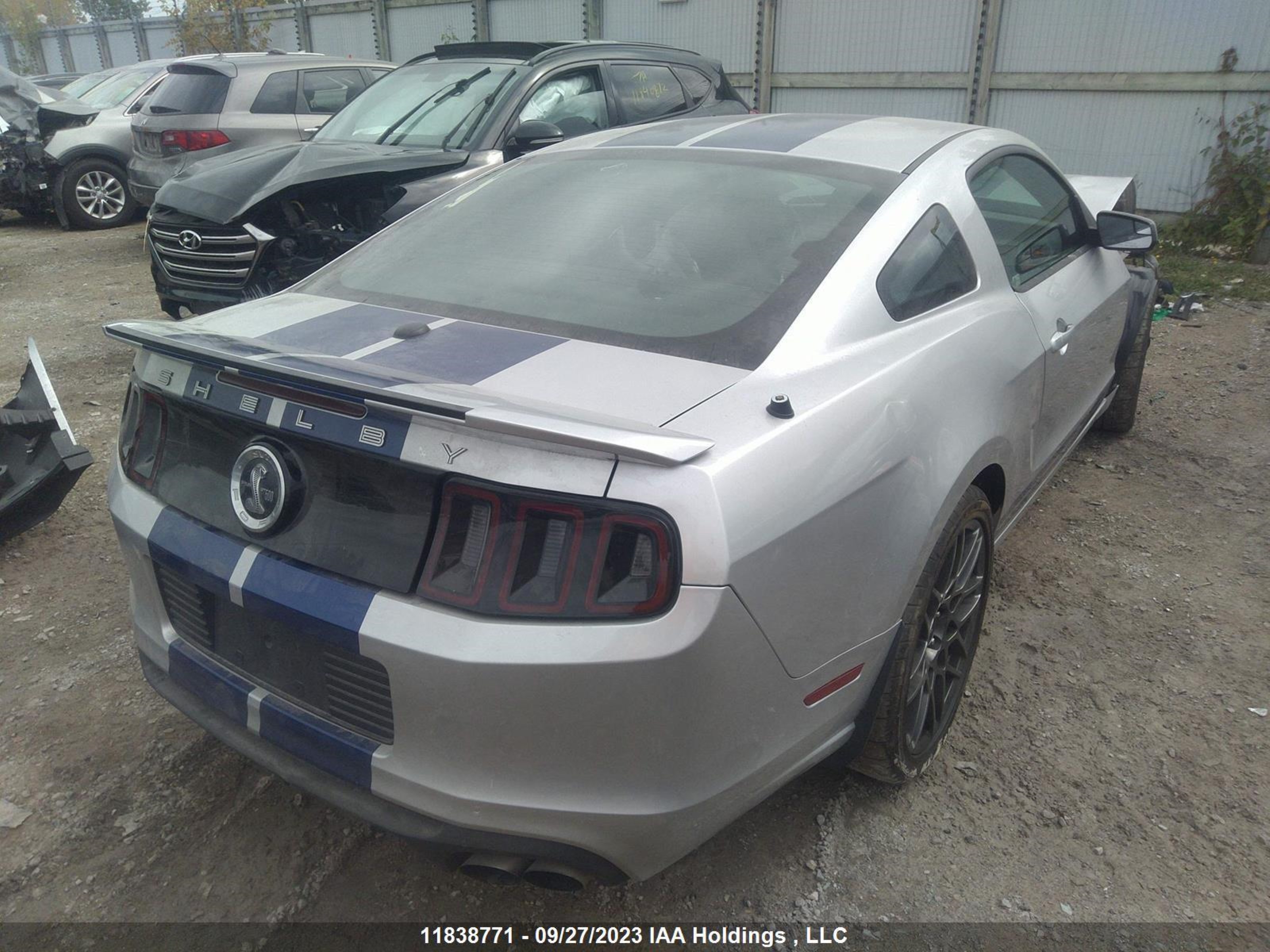 Photo 3 VIN: 1ZVBP8JZ4E5244211 - FORD MUSTANG 