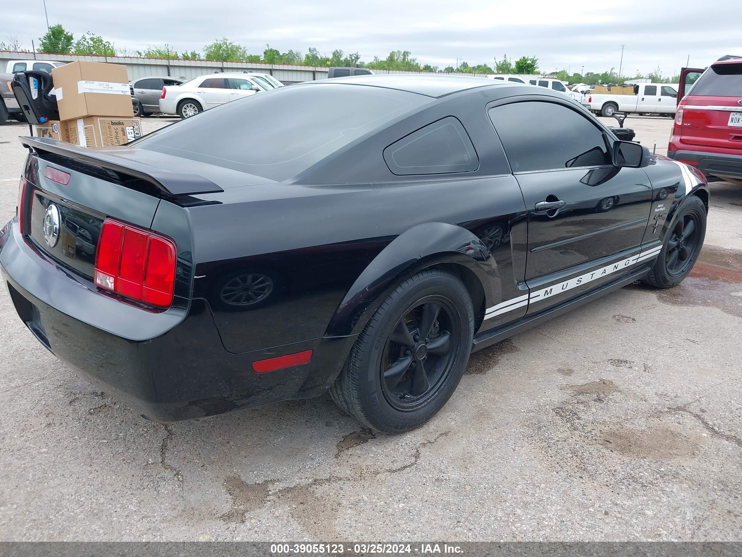 Photo 3 VIN: 1ZVFT80N055123459 - FORD MUSTANG 