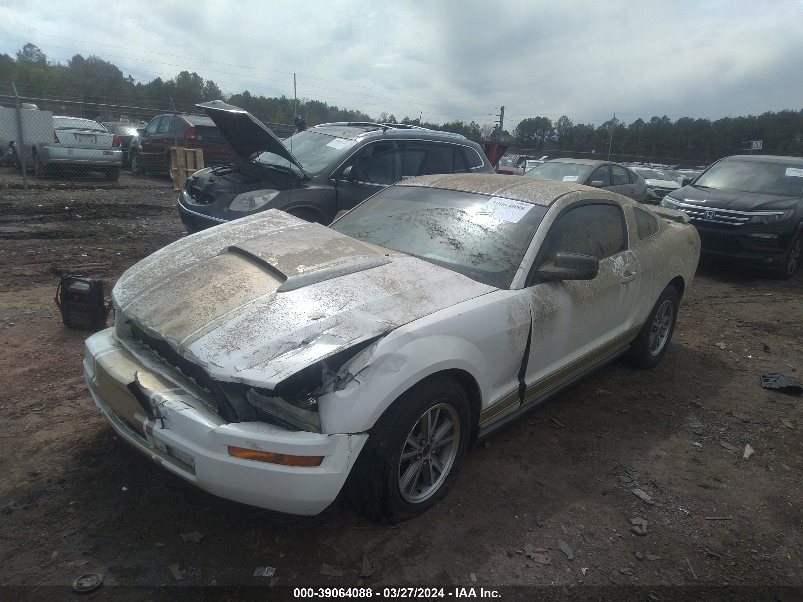 Photo 1 VIN: 1ZVFT80N055159782 - FORD MUSTANG 