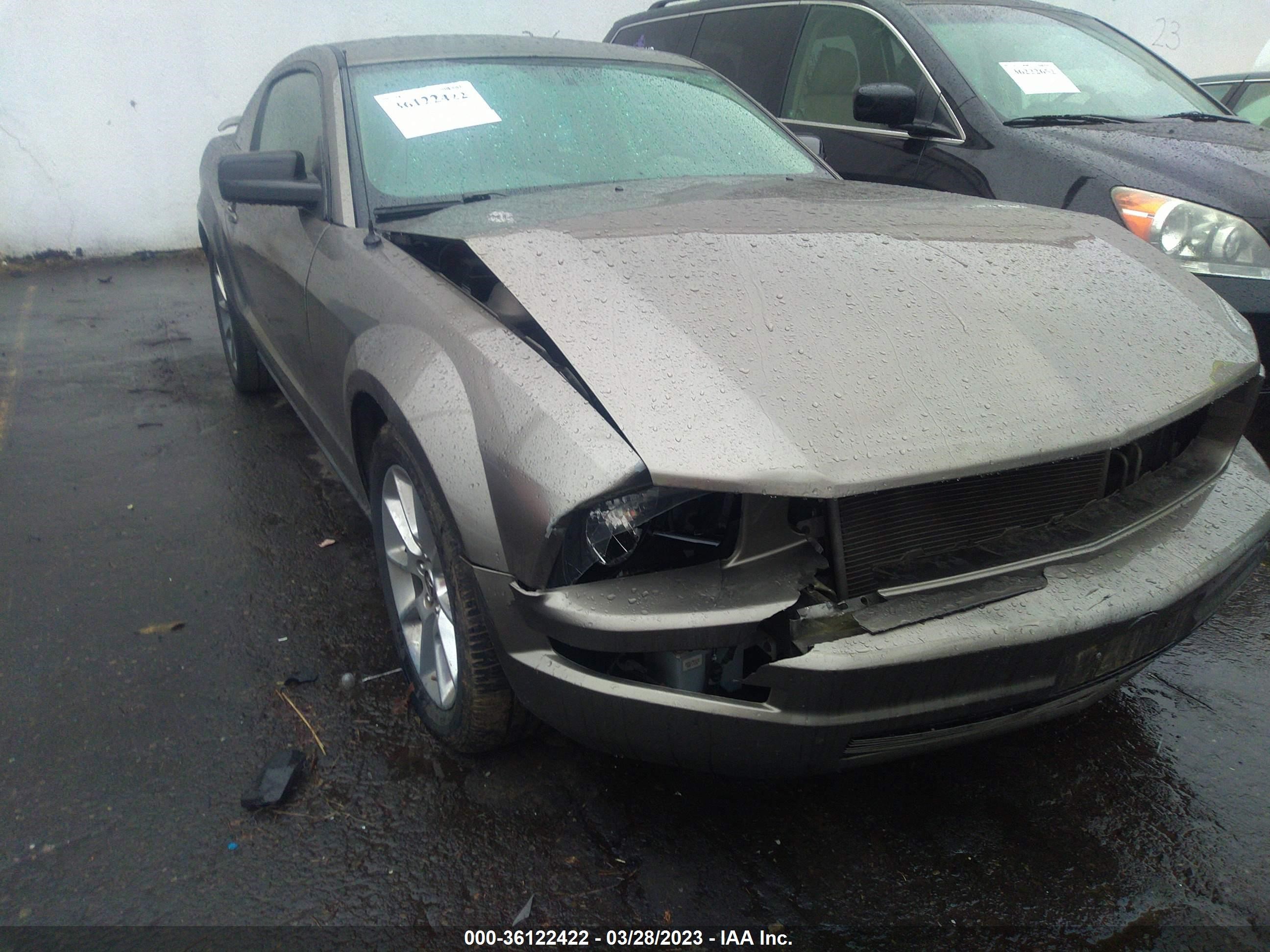 Photo 5 VIN: 1ZVFT80N055161676 - FORD MUSTANG 