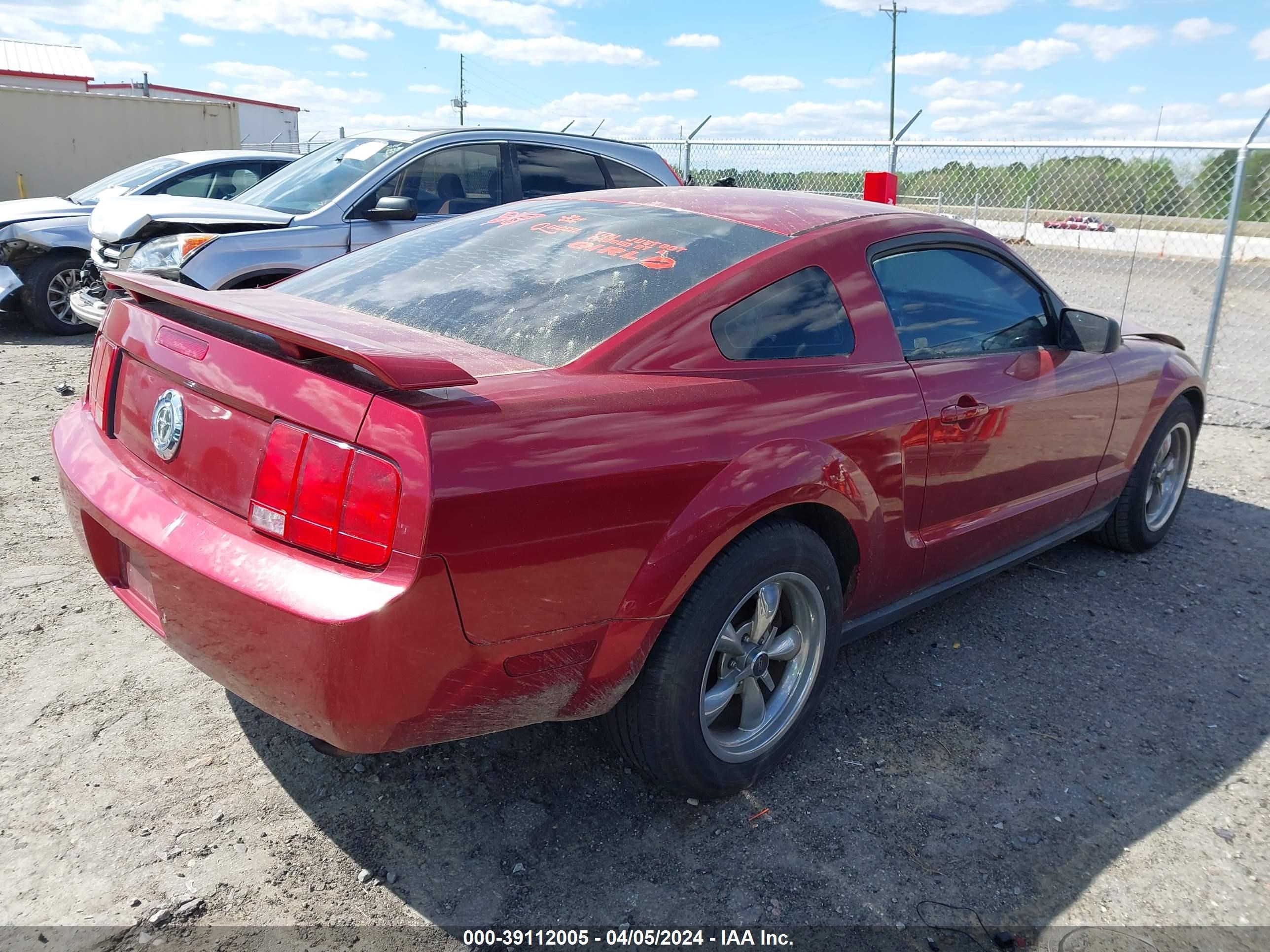 Photo 3 VIN: 1ZVFT80N055206907 - FORD MUSTANG 