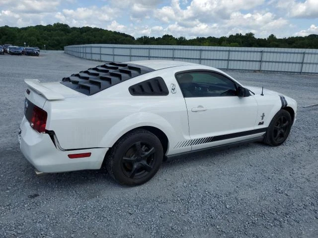 Photo 2 VIN: 1ZVFT80N065175806 - FORD MUSTANG 